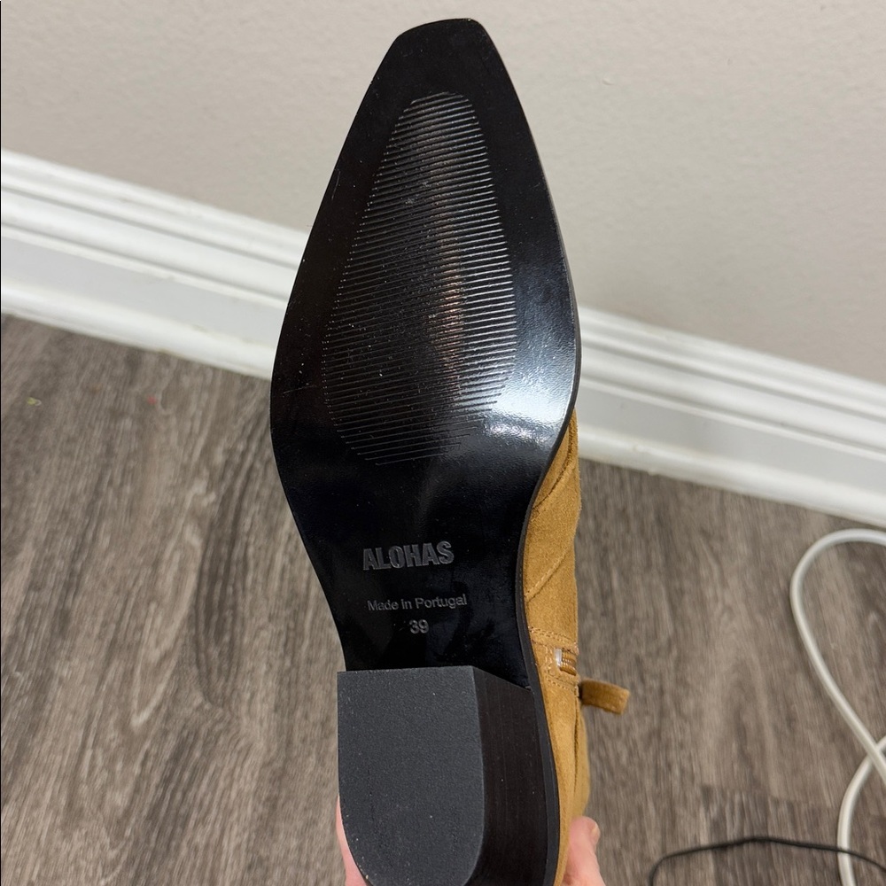 ALOHAS Eras Suede Tan Leather Ankle Boots - Picture 9 of 13